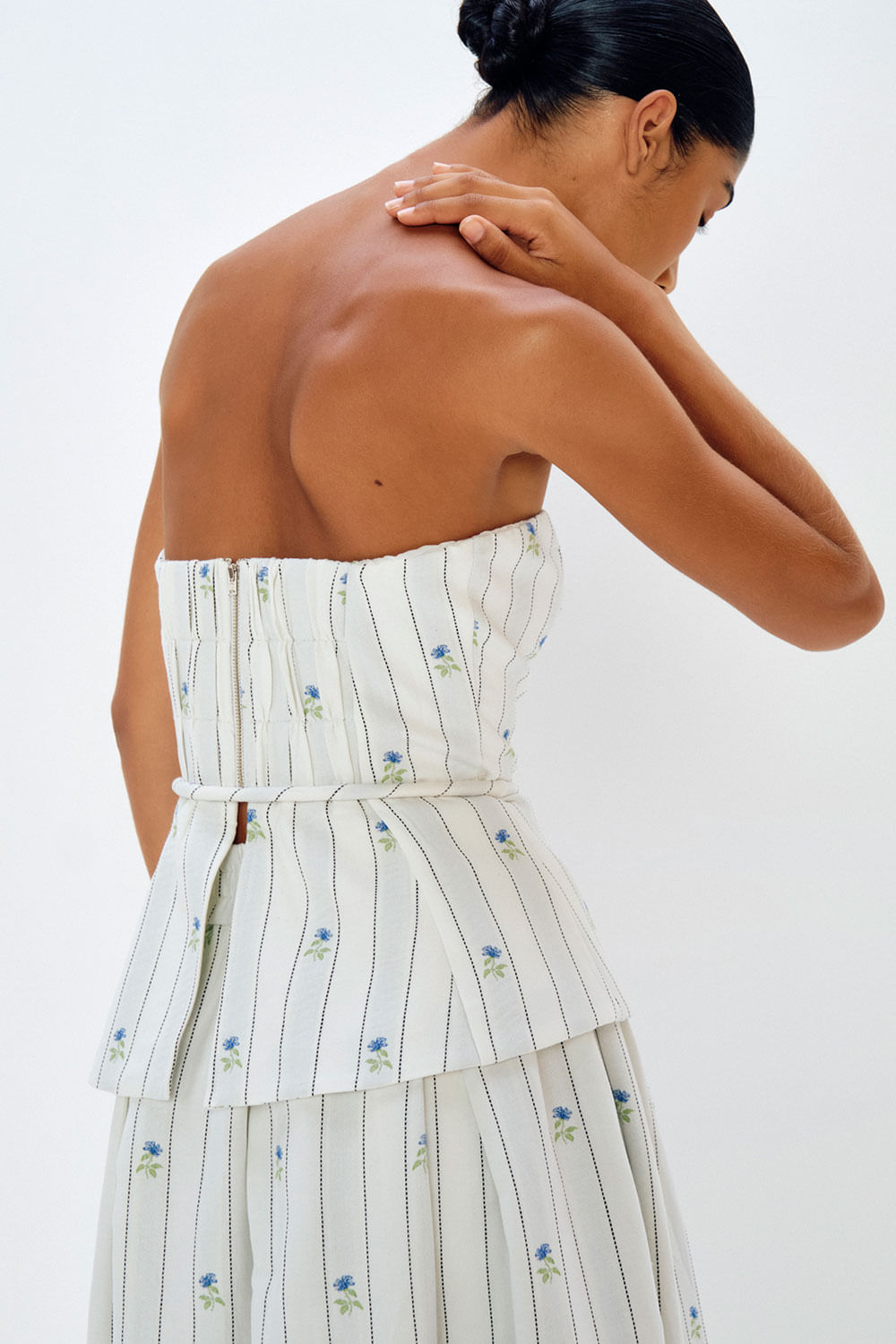 BLUSA ESCULTURA JACQUARD JULIETA