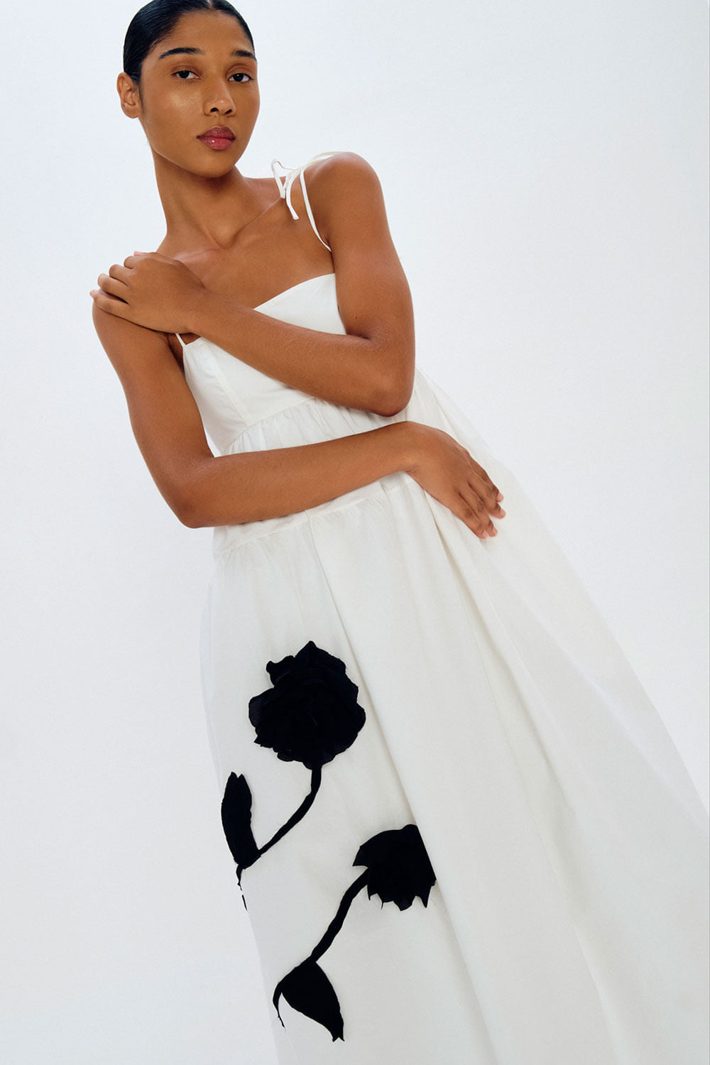 VESTIDO ALICE FLORA BORDADO