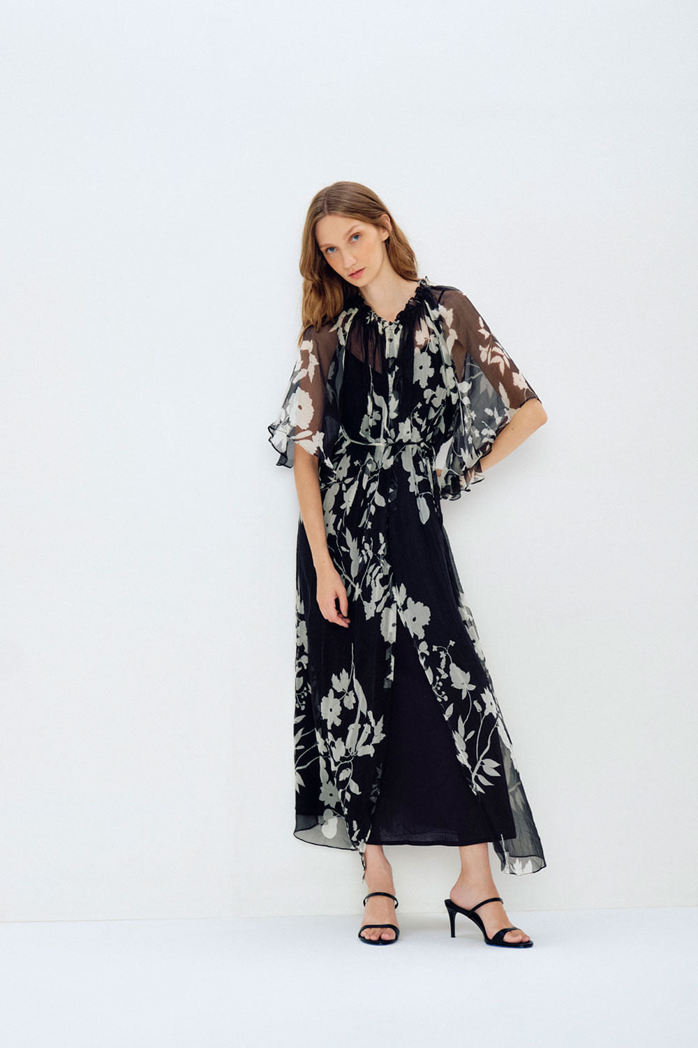 VESTIDO BATA SEDA FLORA PB