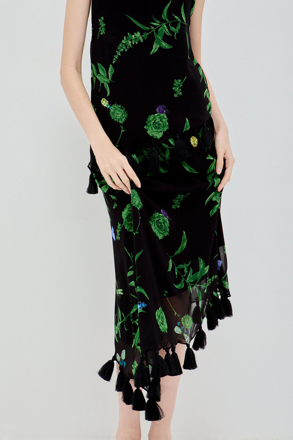 SAIA TASSEL FLORA PRETO