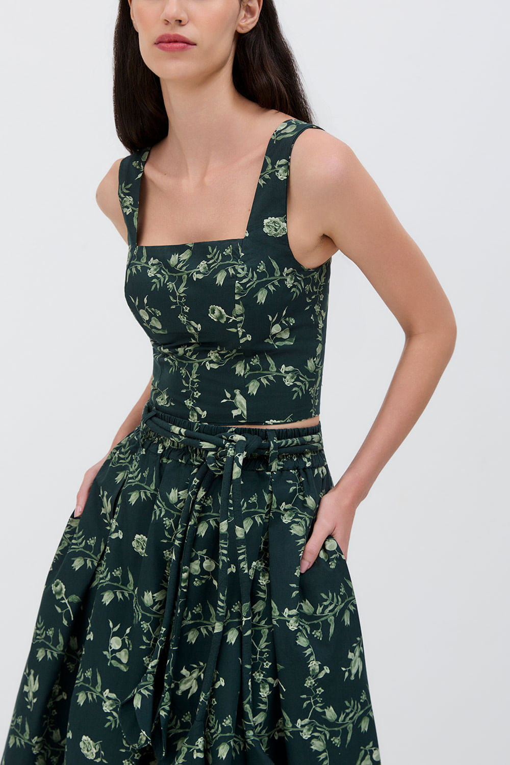 BLUSA CURTA LUISA ÁRVORE BOX VERDE