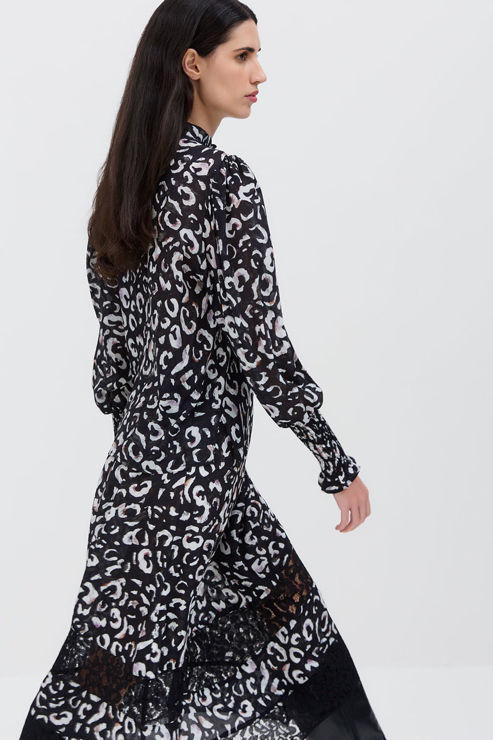 BLUSA CASA DE ABELHA LEOPARDO