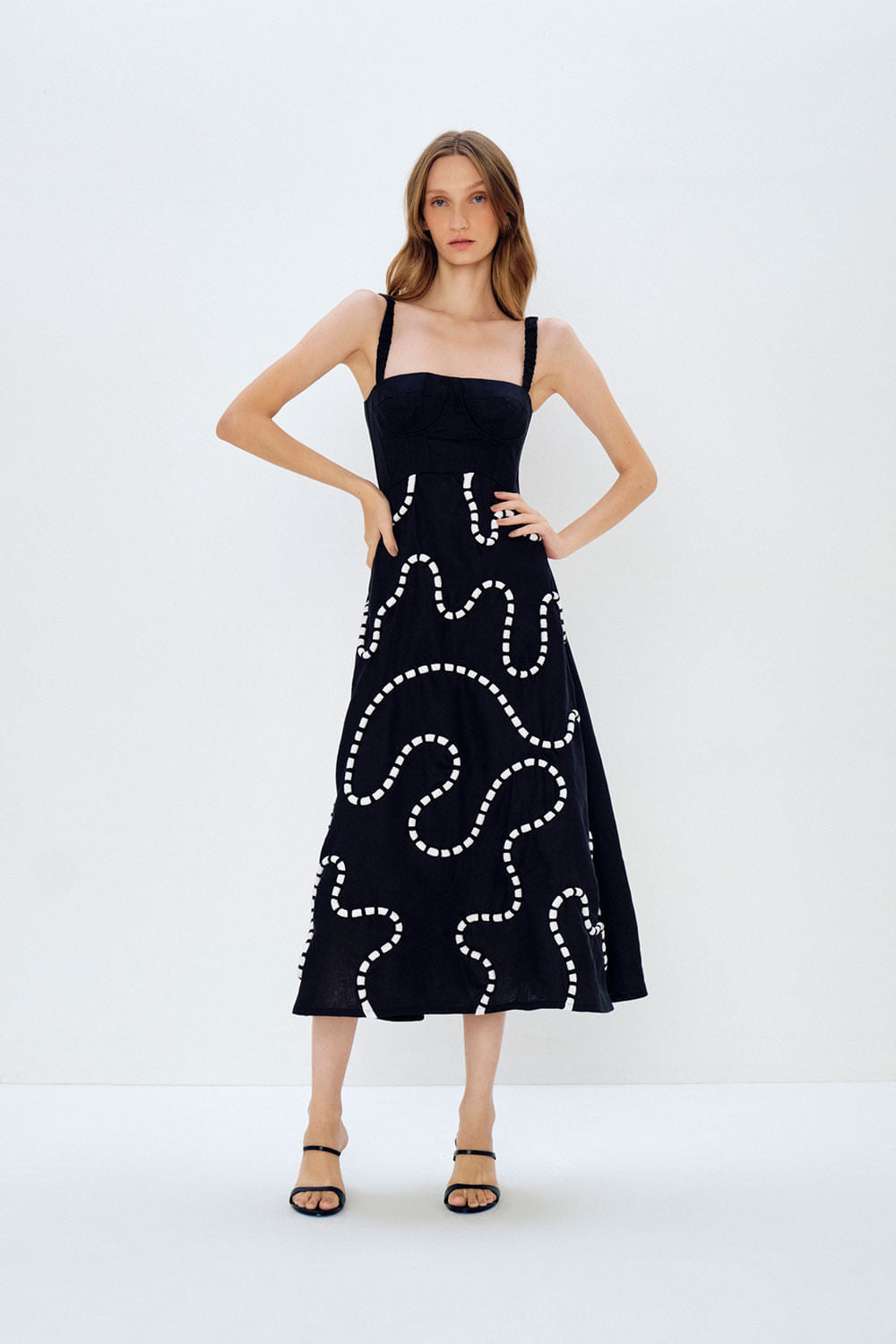 VESTIDO MEIA TACA ROTAS PRETO